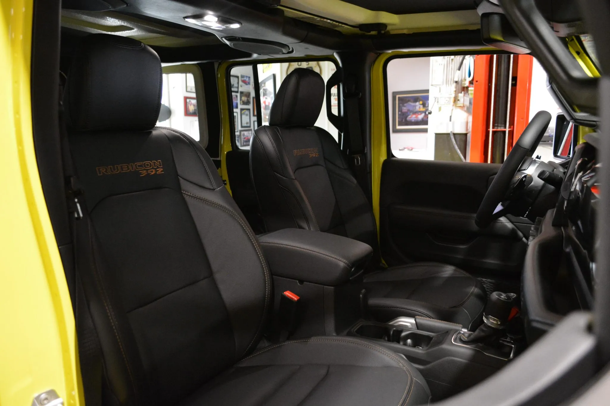 2022 Jeep Wrangler Rubicon, photo 12 of 18