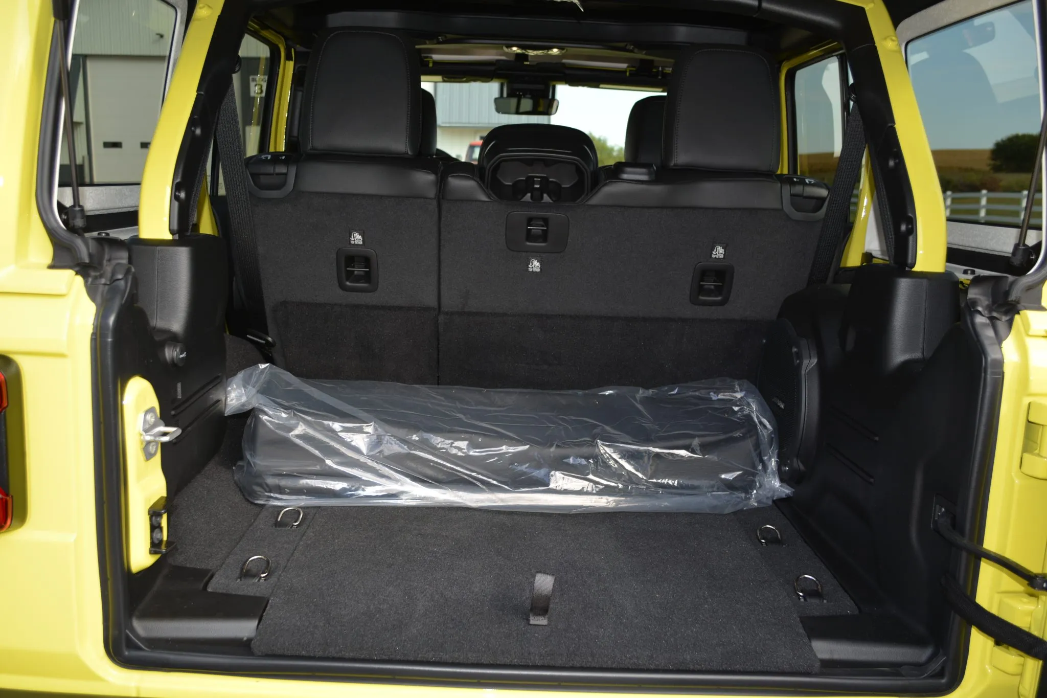 2022 Jeep Wrangler Rubicon, photo 14 of 18