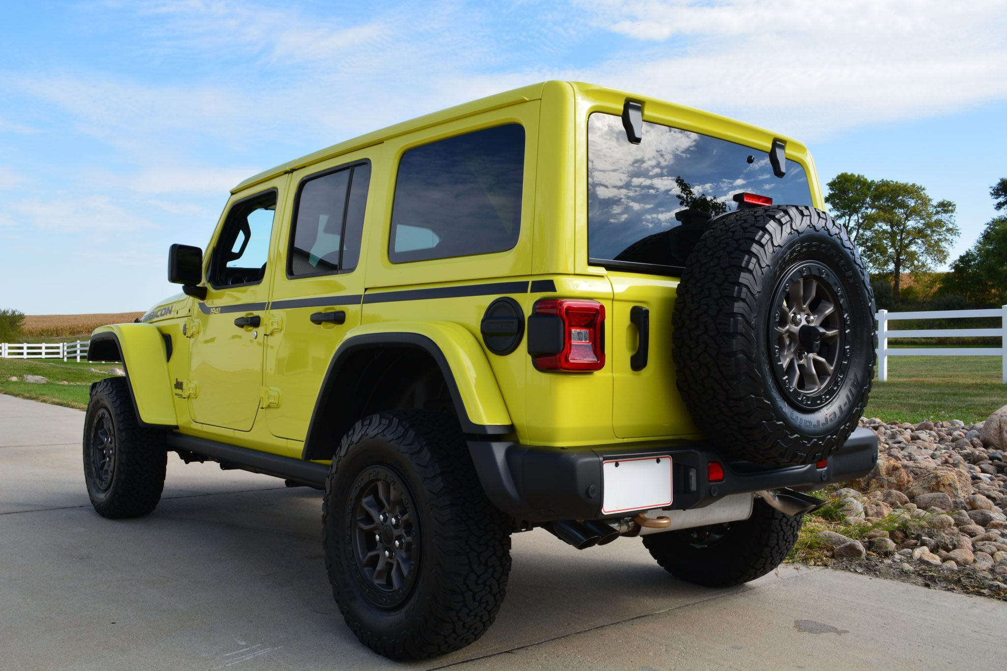 2022 Jeep Wrangler Rubicon, photo 4 of 18