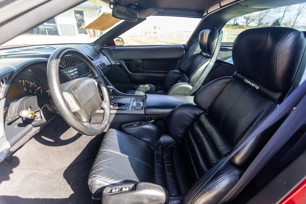 1990 Chevrolet Corvette ZR-1, photo 9 of 17