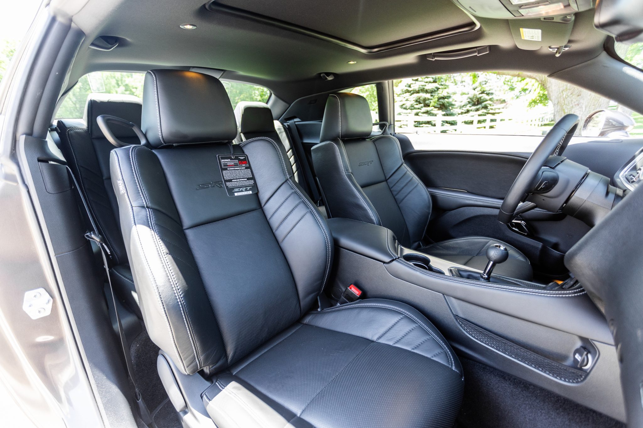 2016 Dodge Challenger SRT, photo 11 of 17
