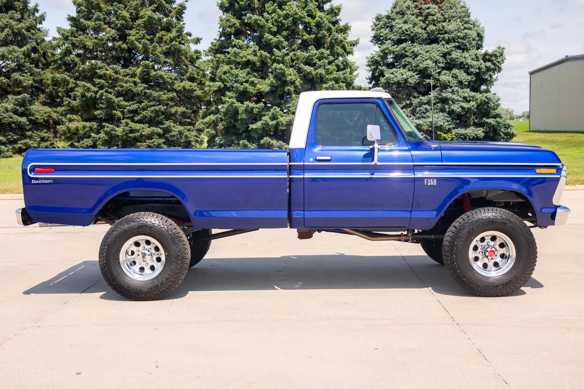 1976 Ford F-250 Custom 4X4, photo 10 of 21