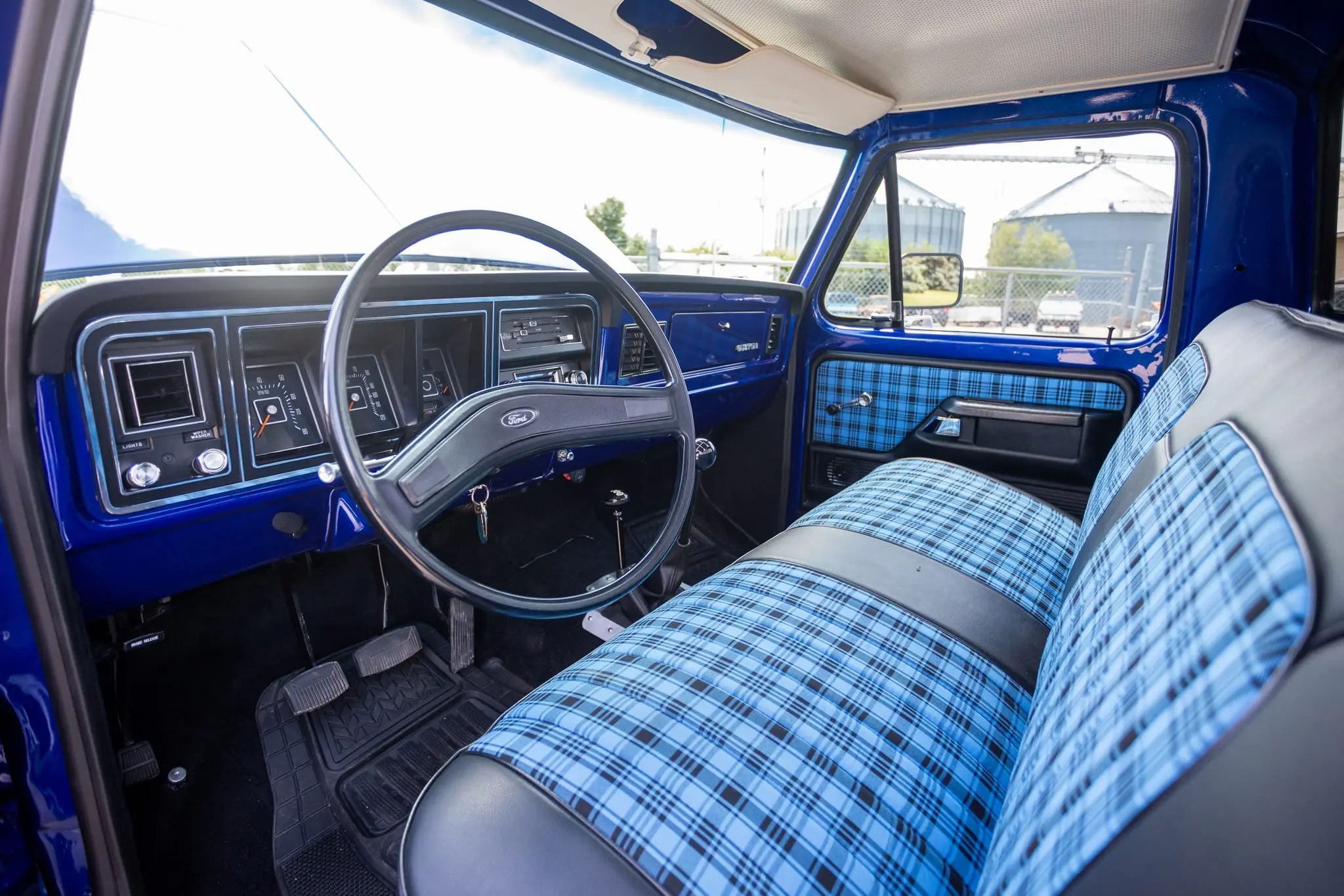 1976 Ford F-250 Custom 4X4, photo 14 of 21