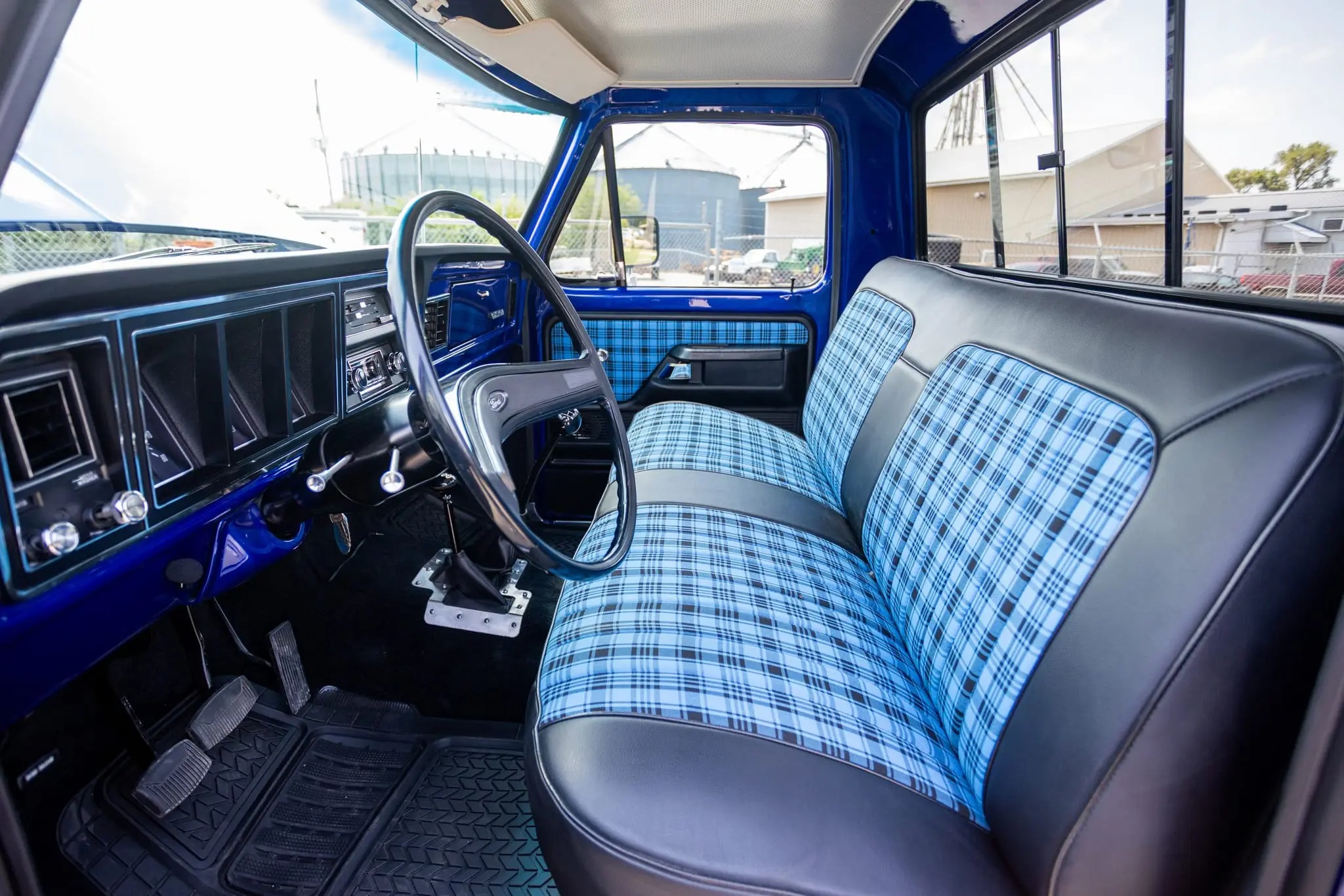 1976 Ford F-250 Custom 4X4, photo 16 of 21