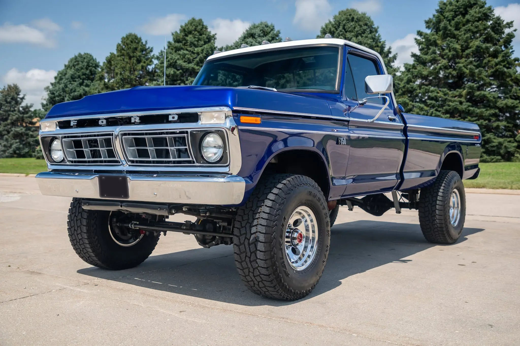1976 Ford F-250 Custom 4X4, photo 2 of 21