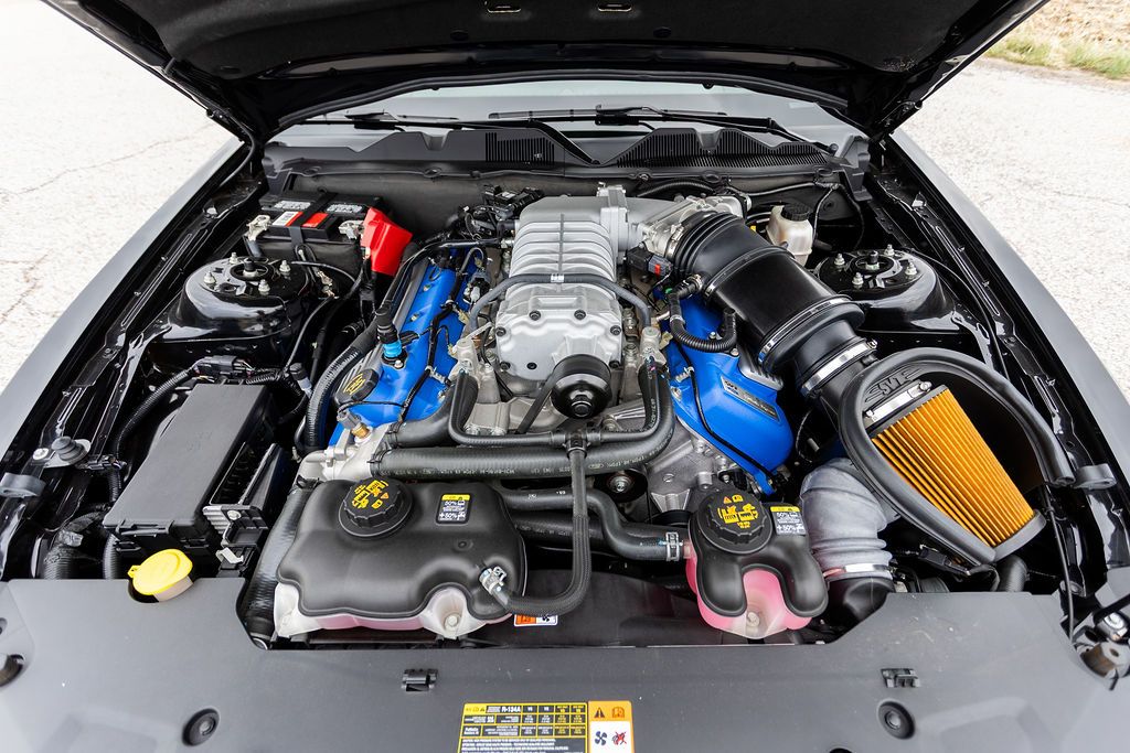 2011 Ford Mustang Shelby GT500, photo 17 of 20